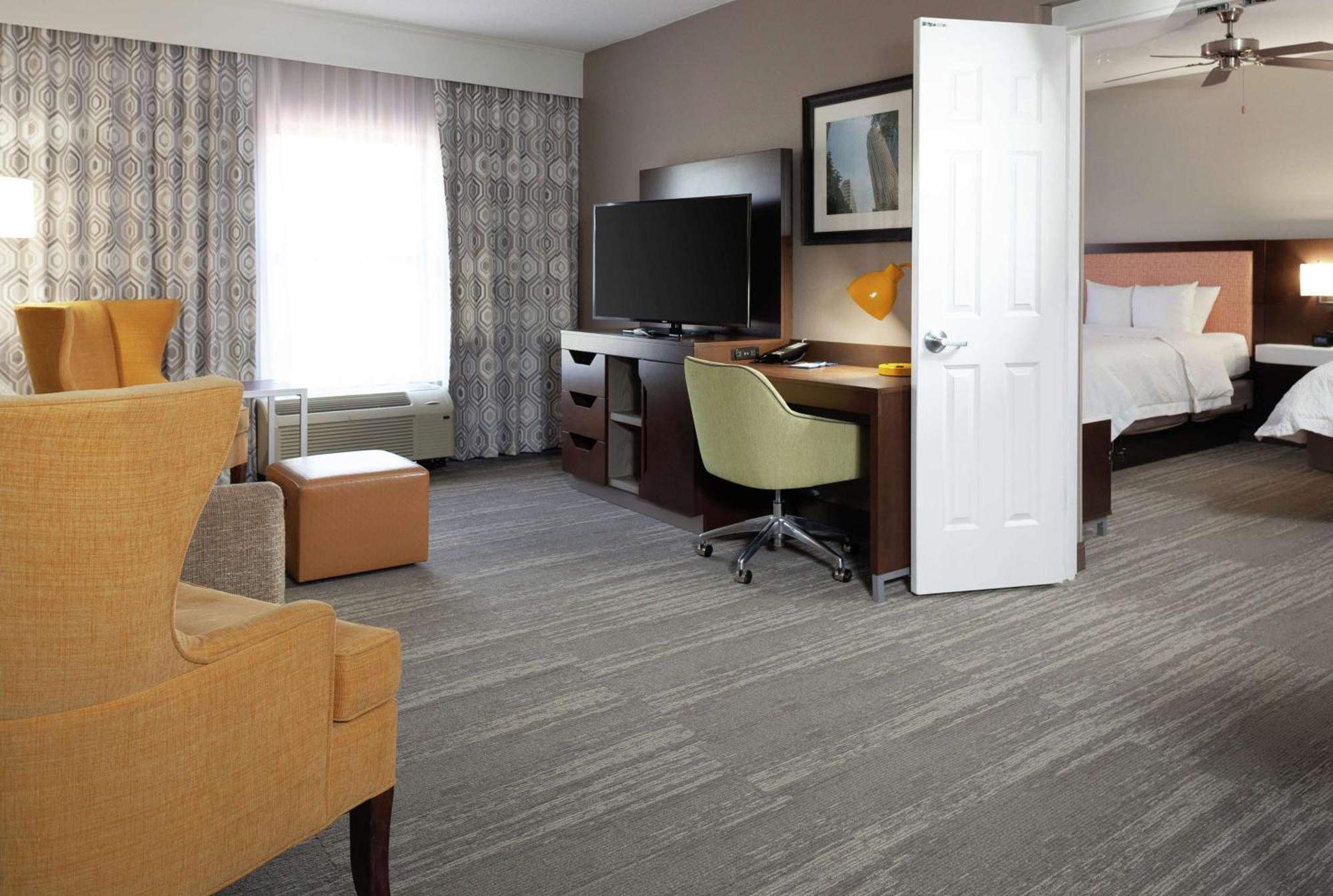 Hampton Inn & Suites Concord-Charlotte Eksteriør bilde