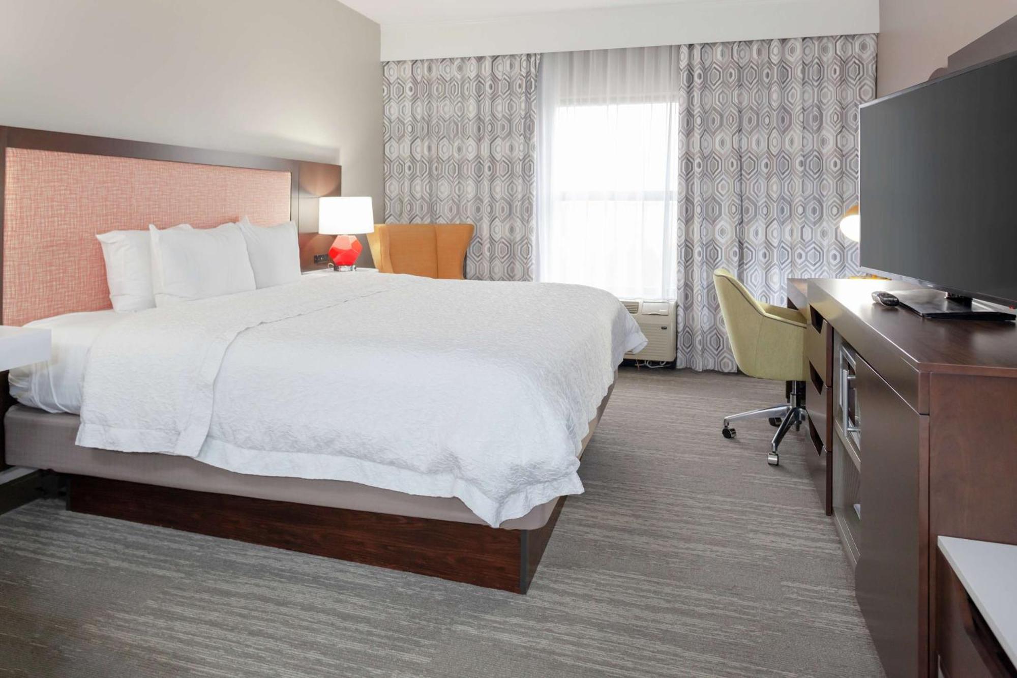 Hampton Inn & Suites Concord-Charlotte Eksteriør bilde