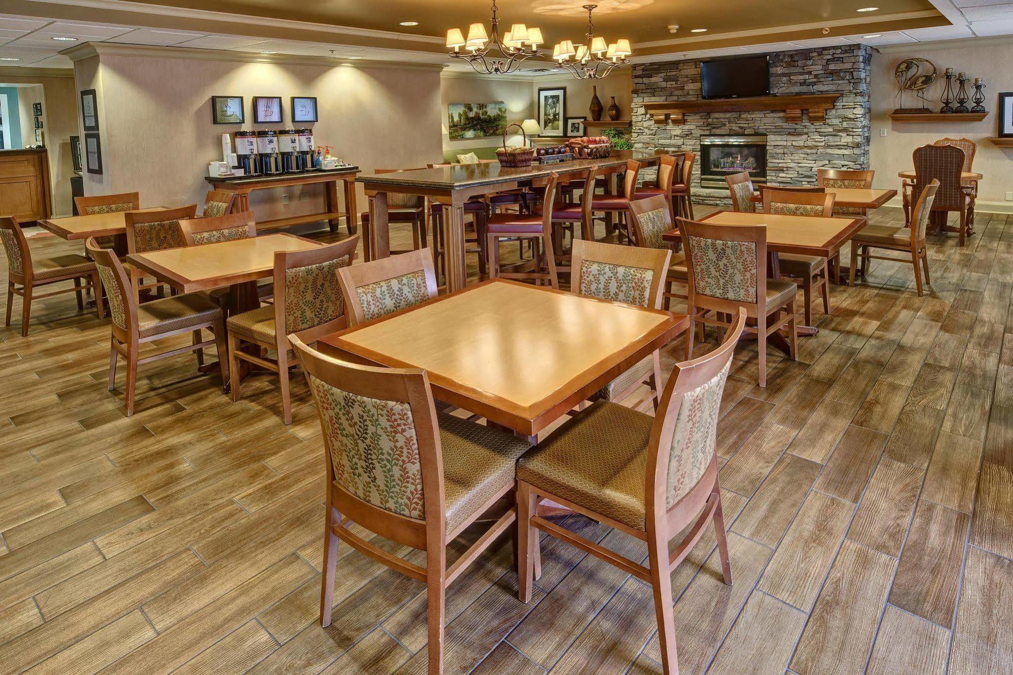 Hampton Inn & Suites Concord-Charlotte Eksteriør bilde