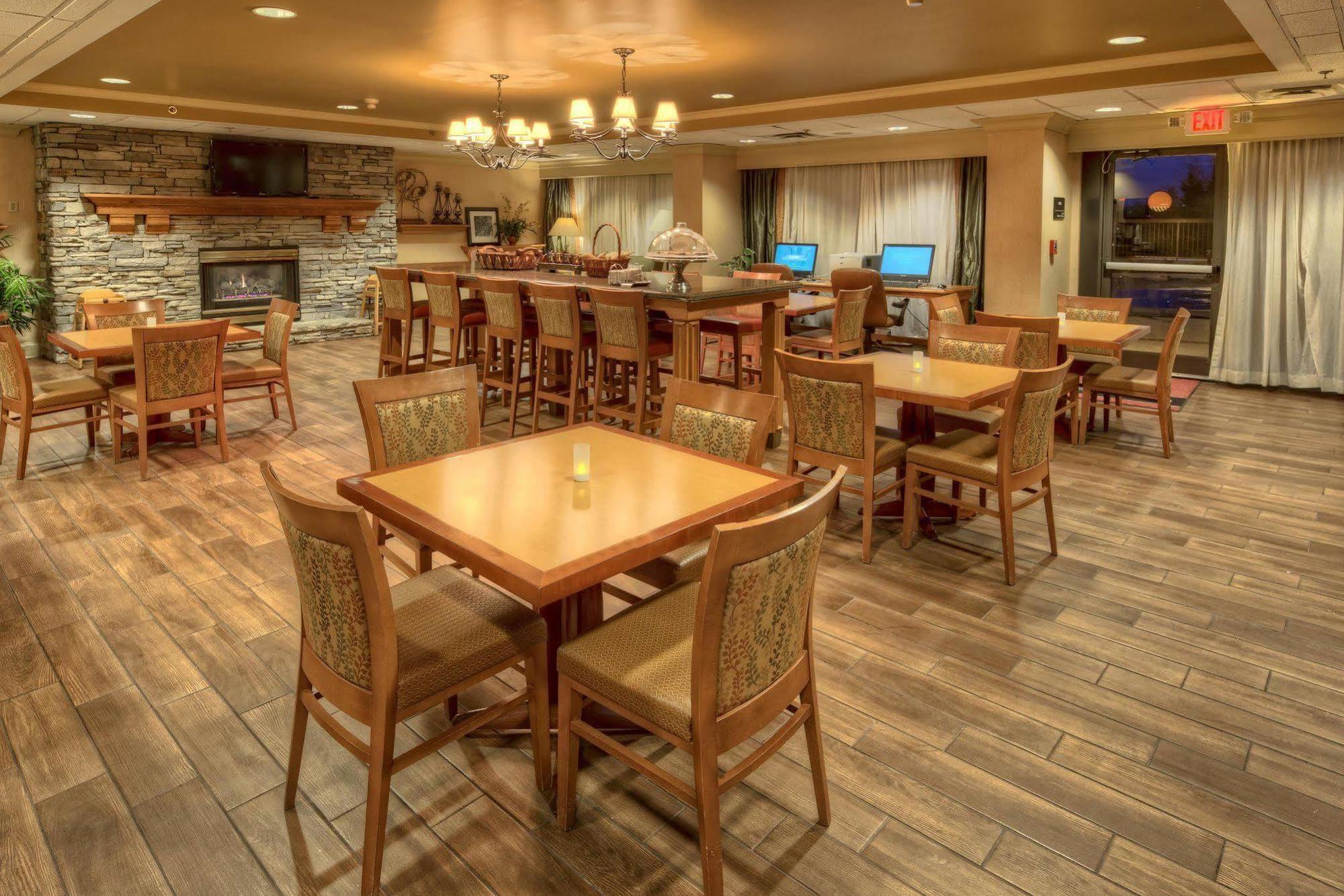 Hampton Inn & Suites Concord-Charlotte Eksteriør bilde