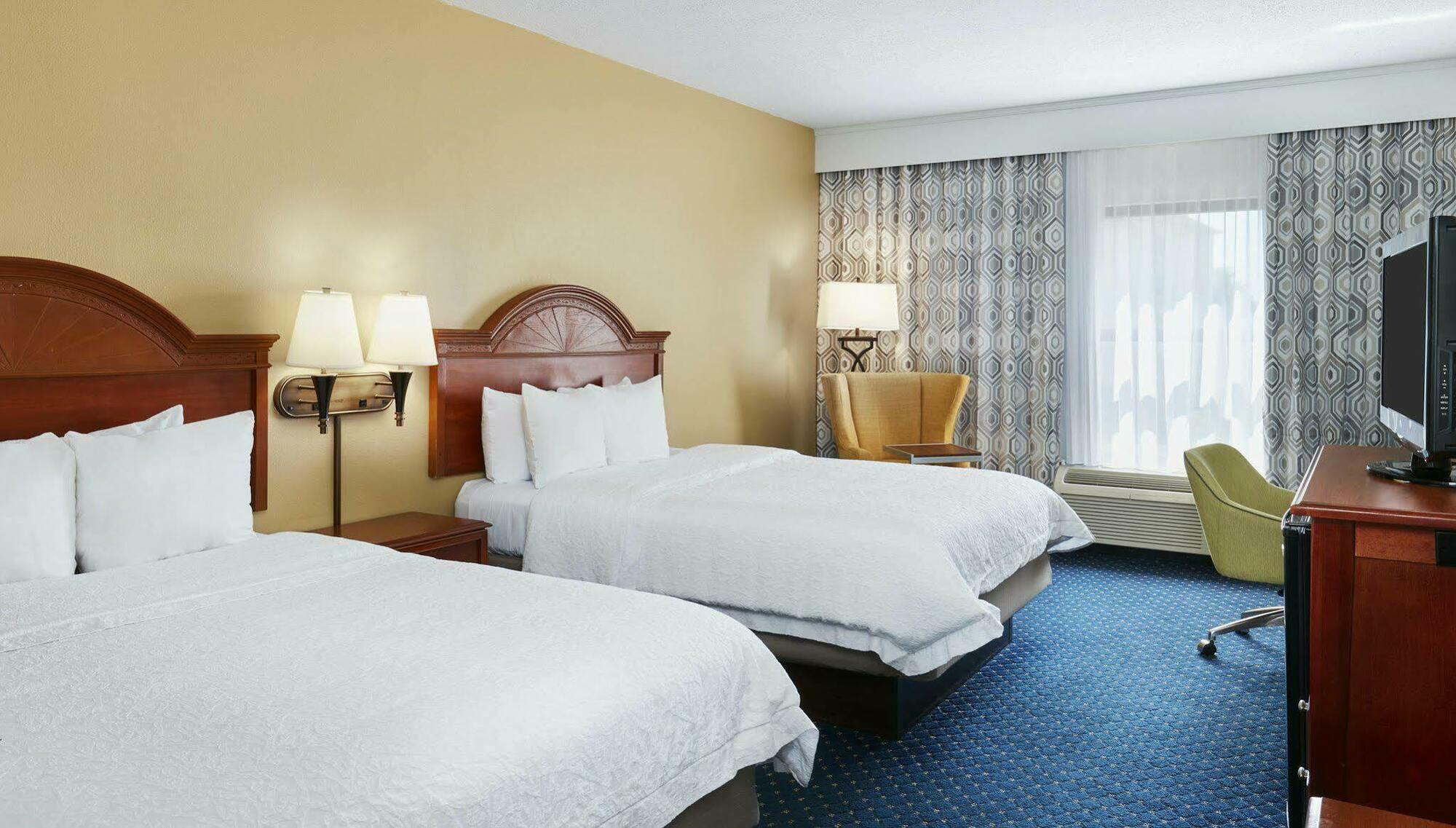 Hampton Inn & Suites Concord-Charlotte Eksteriør bilde