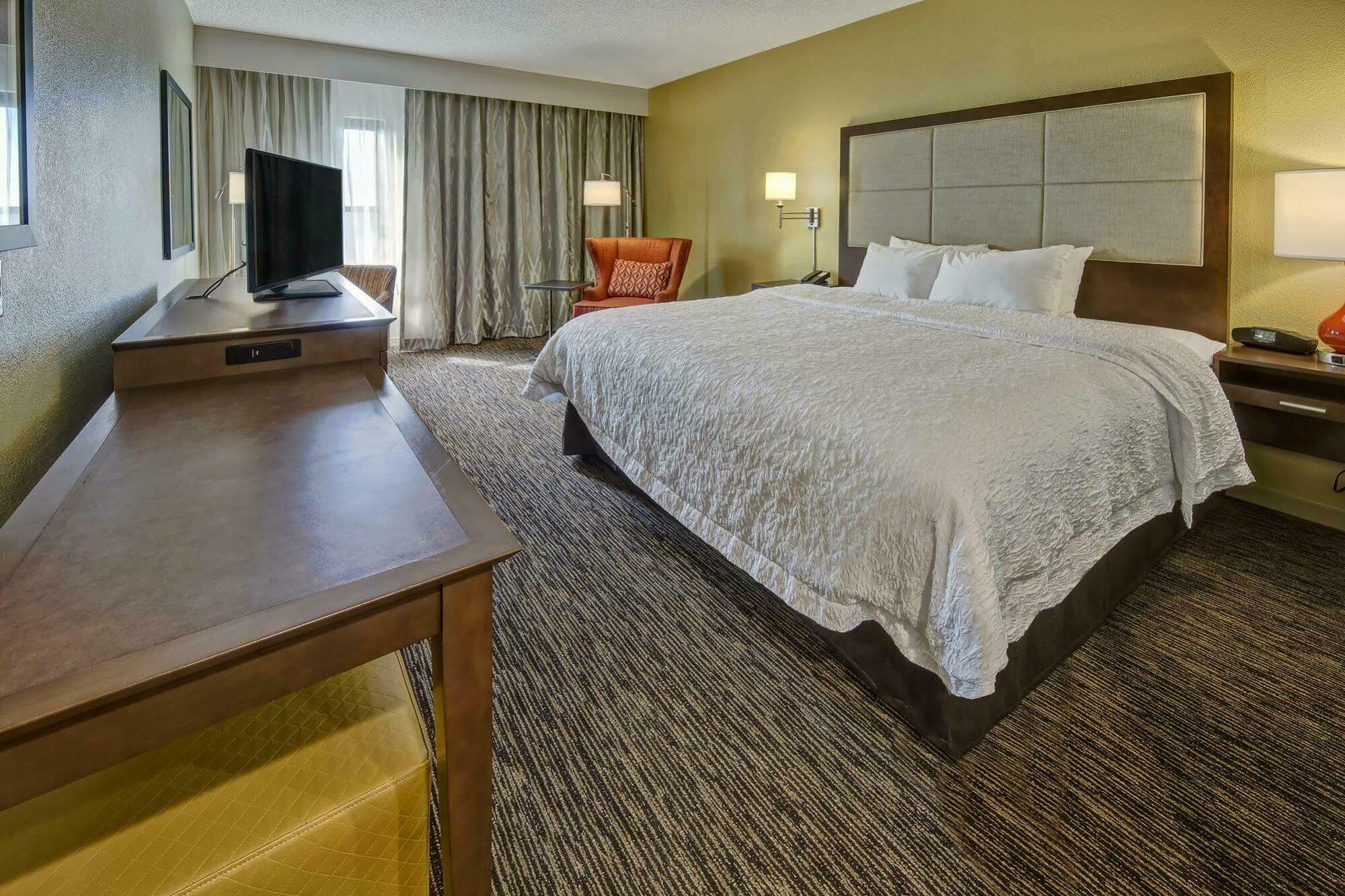 Hampton Inn & Suites Concord-Charlotte Eksteriør bilde